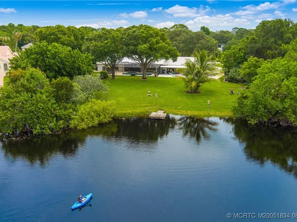 2980 NE Pinecrest Lakes Blvd, Jensen Beach, FL 34957
