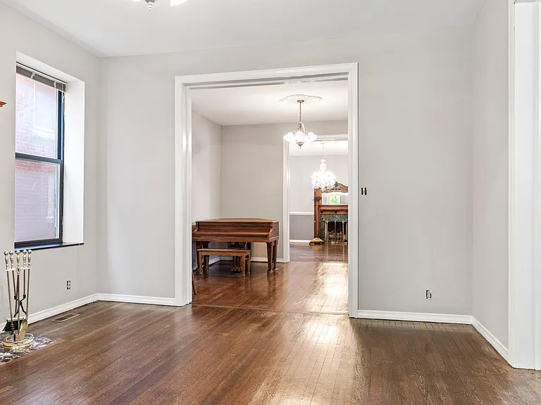 4330 W Pine Blvd — Photo 13