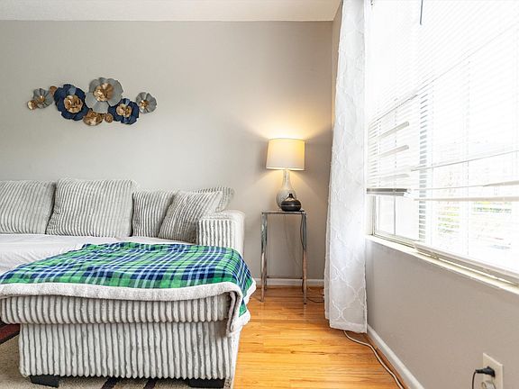 5th image of 2517 Hydraulic Rd APT 73