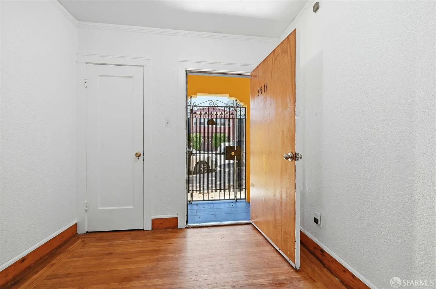 1511 Jerrold Avenue - Photo 7