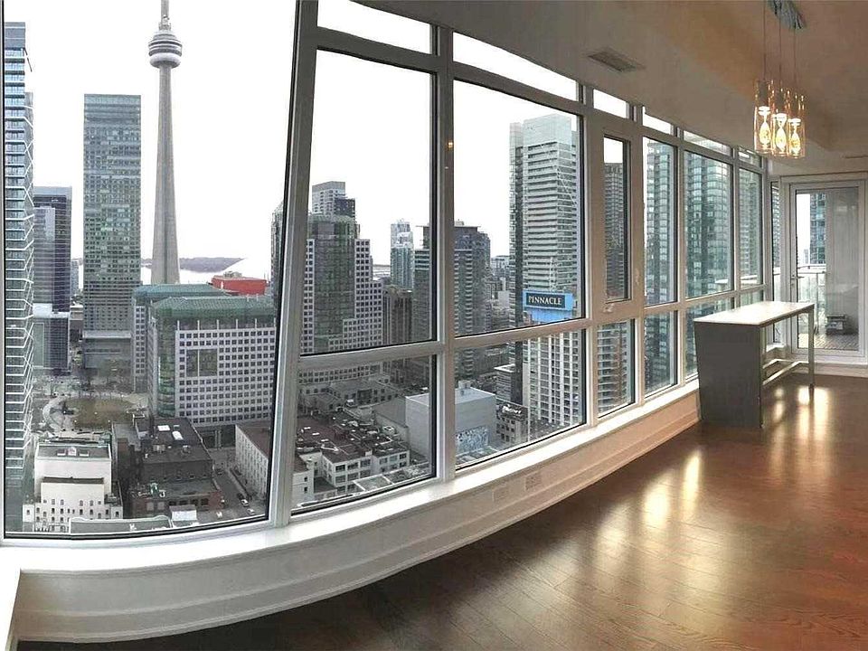 2nd image of 30 Nelson St E #2503