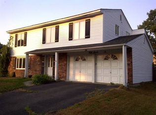 57 Roy Dr, Nesconset, NY 11767