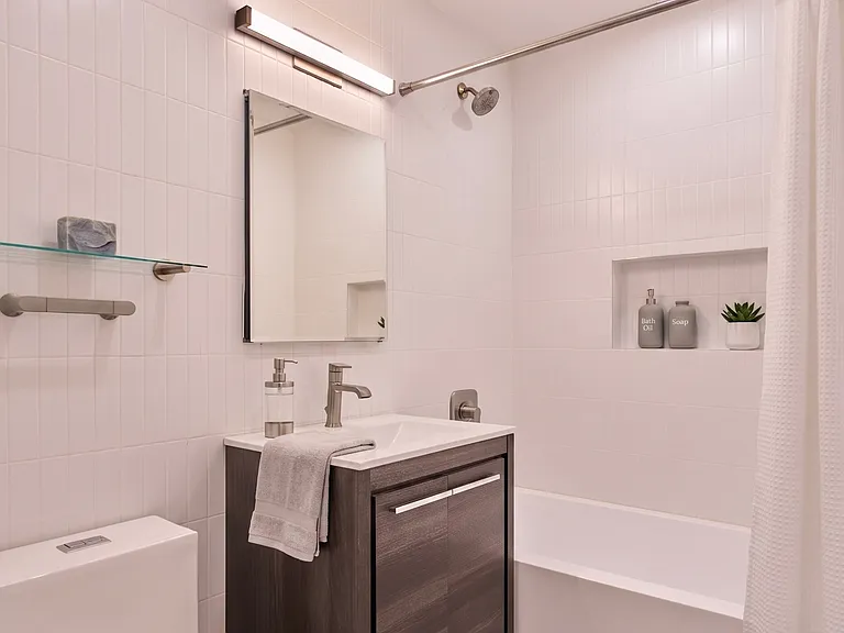 310 W 80th St #2B — Photo 5