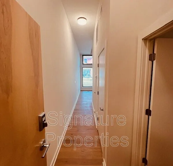 712 High St #2 — Photo 3