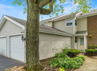 30W439 Fairway Dr, Naperville, IL