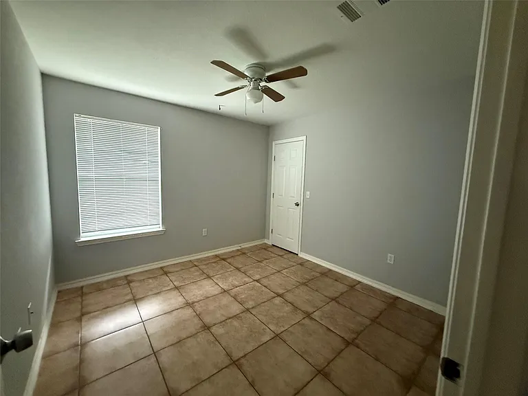 311 Kansas St — Photo 9