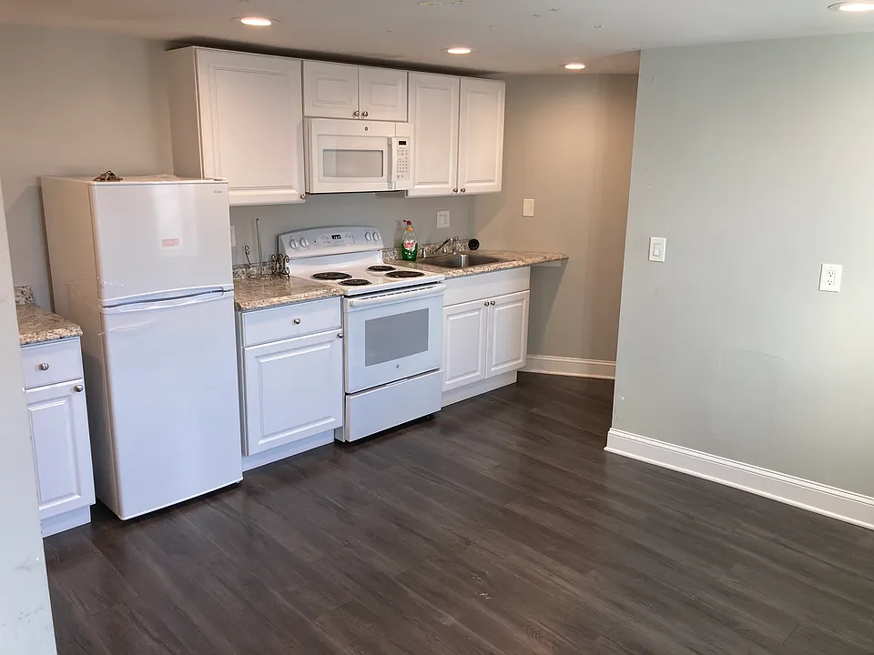 1355 E Passyunk Ave #1