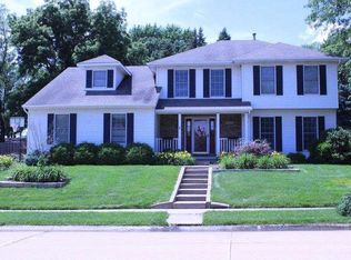 4600 Amber Ct, Bettendorf, IA 52722