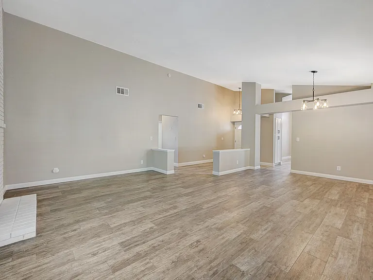 272 Comfort Dr — Photo 15