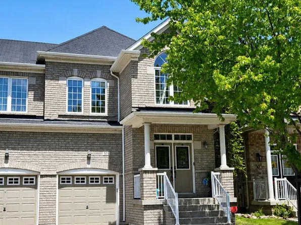 506 Foxcroft Blvd, Newmarket, ON L3X 3L6