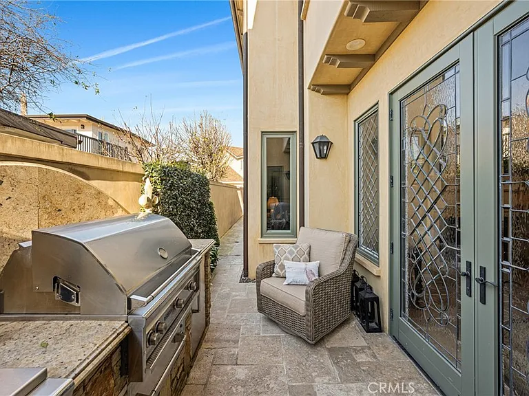 3222 Clay St — Photo 9