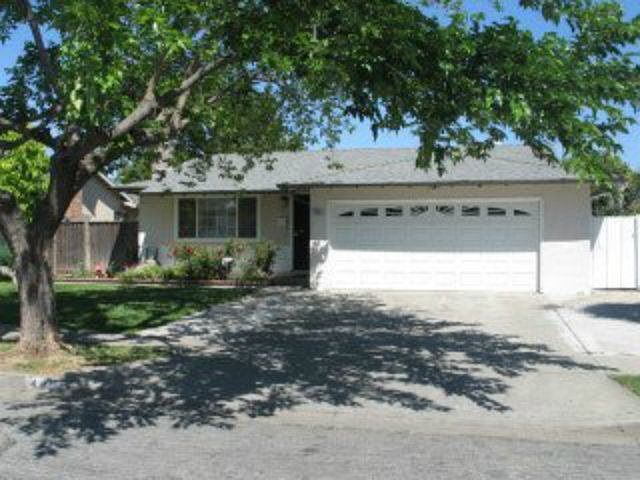 1st image of 481 Loumena Ln