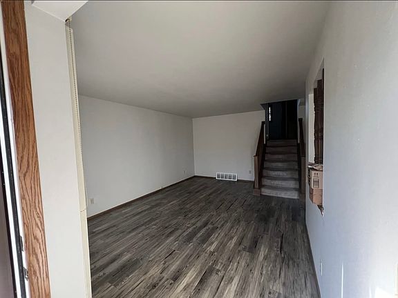 3rd image of 857 S Imperial Dr