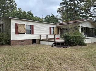 1727 Arrowhead Dr, Eufaula, AL 36027