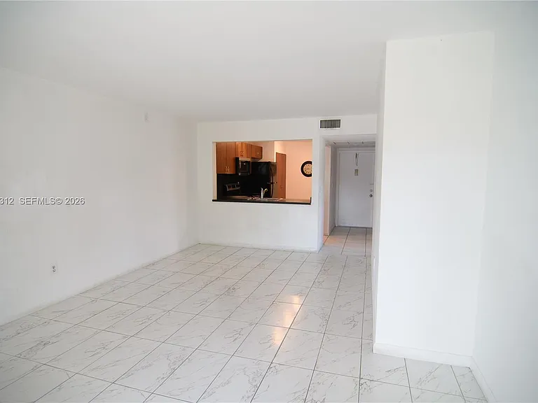 20825 NE 8th Ct #203-19 — Photo 4