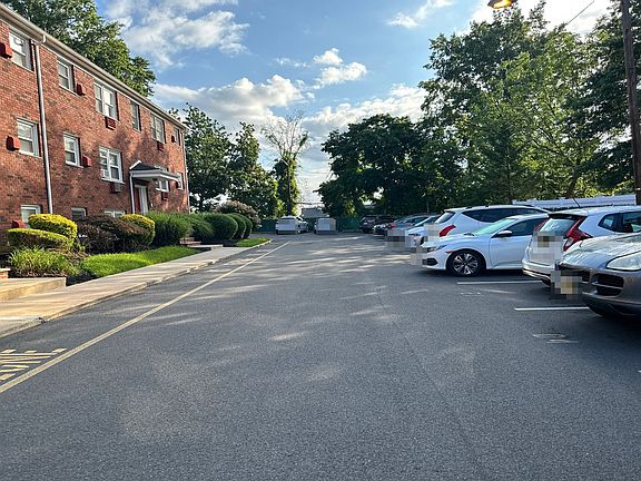 5th image of 482 Joralemon St