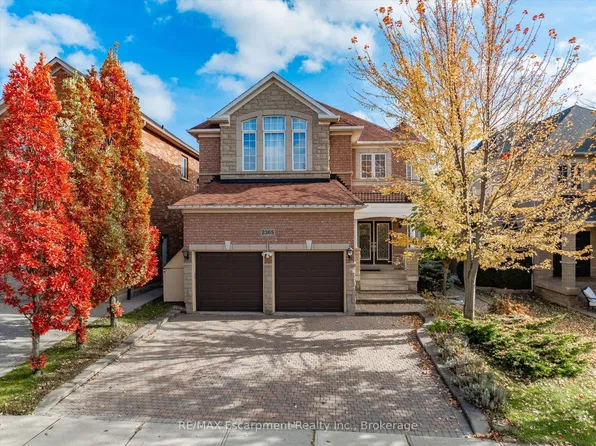 2365 Hertfordshire Way, Oakville, ON L6H 7M9