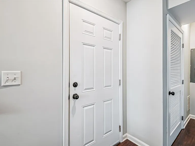 1324 W Lombard St #2 — Photo 5