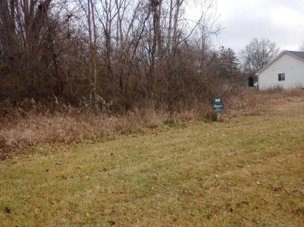 11412 Grand Oaks Dr, Clio, MI 48420