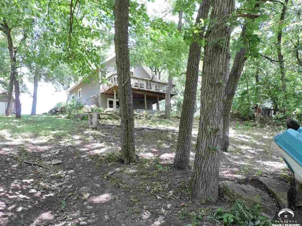 5366 Choctaw Ln, Mc Louth, KS 66054
