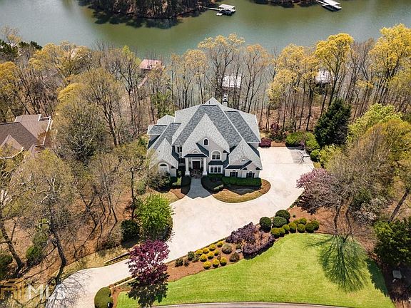 5th image of 5675 Point West Dr