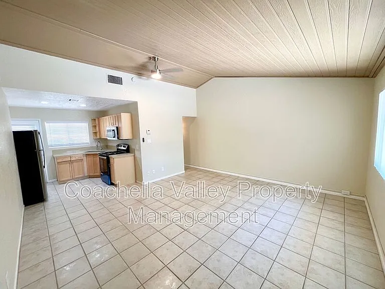 73922 Shadow Mountain Dr #7 — Photo 5