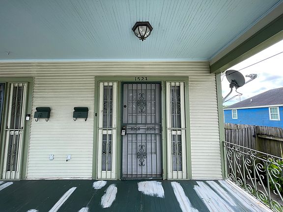 2nd image of 1523 Desire St