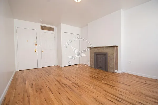 Rented by Red Sparrow Realty Group | media 27