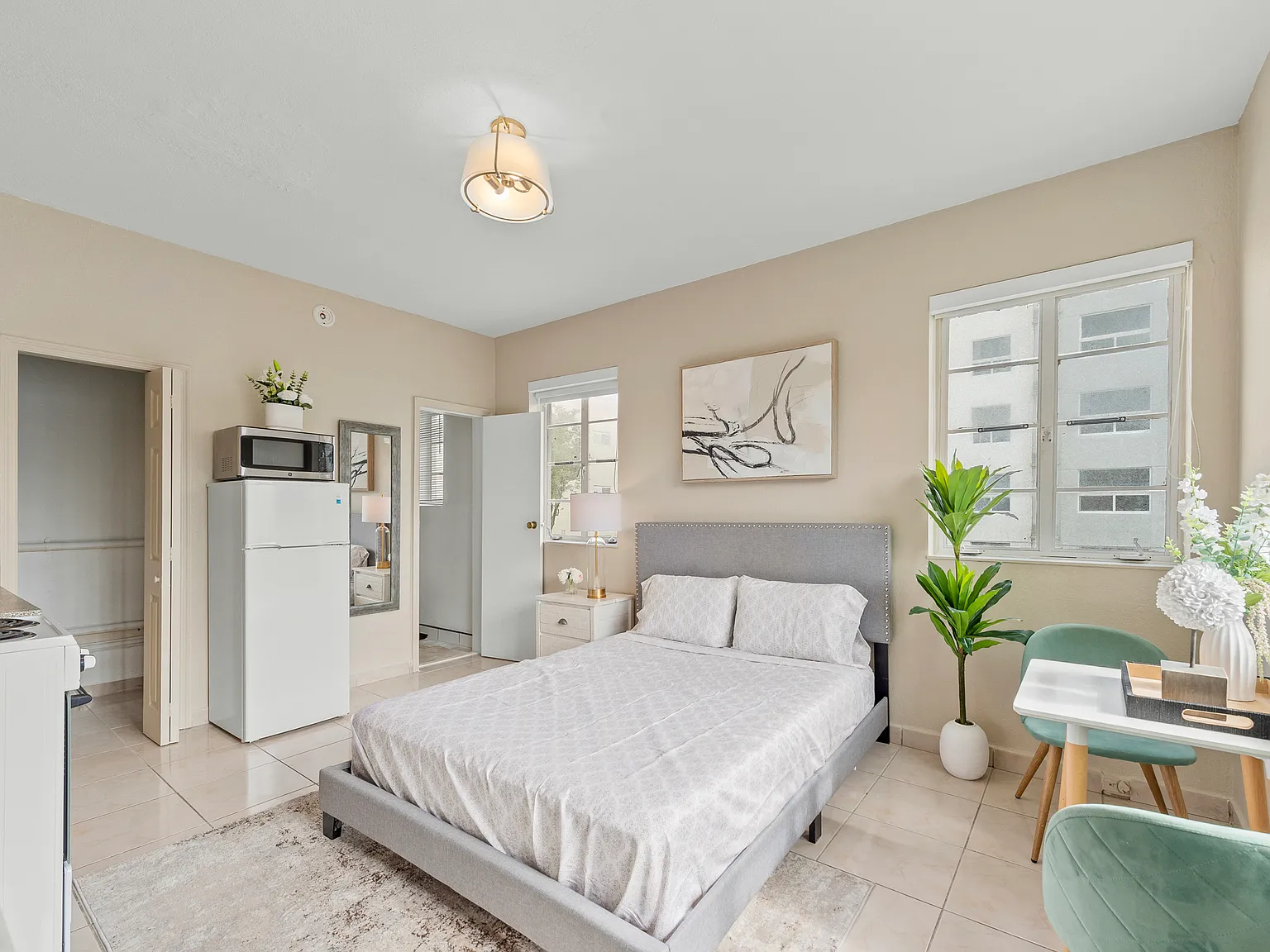Studio, 400 sqft, $1,550 — Photo 3