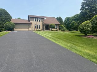 7 Tyler Ter, Rochester, NY 14624