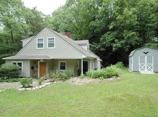 174 Horse Fence Hill Rd, Southbury, CT 06488