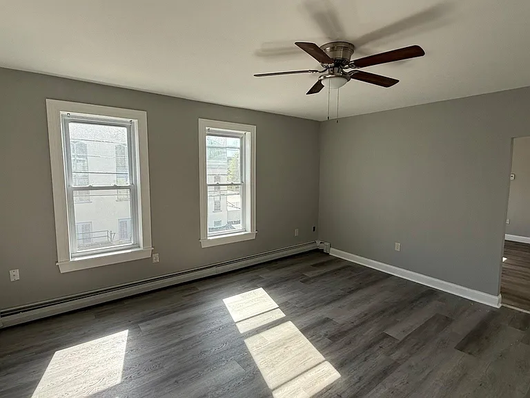 152 Pearl St #2 — Photo 11