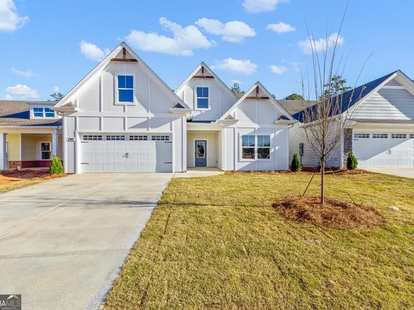 290 Redhaven Dr, Senoia, GA 30276