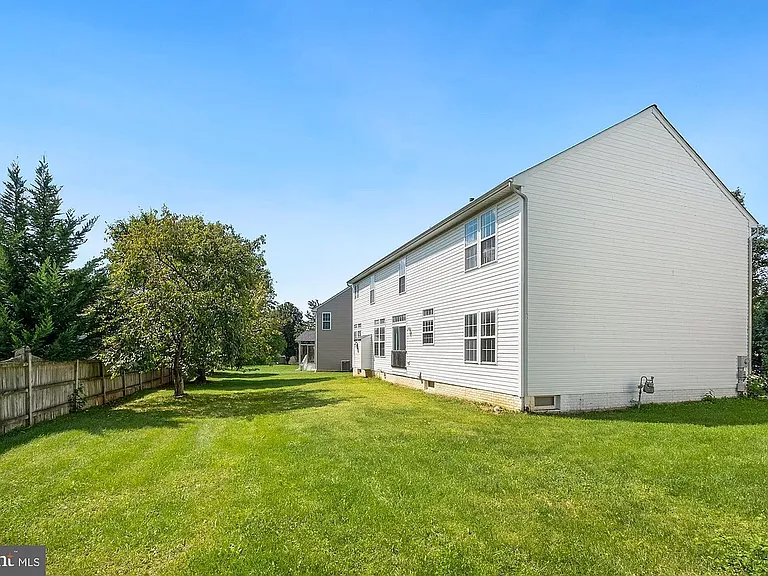 1808 Whispering Meadow Ct — Photo 25