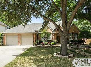 1908 Waterford Dr, Grapevine, TX 76051