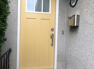 1664 Oak Bay Ave #1A, Victoria, BC V8R1B4