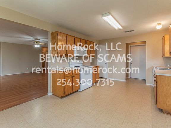 4th image of 2709 Littlewood Dr