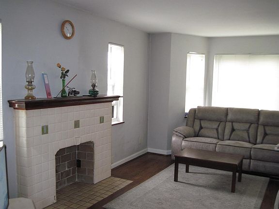 2nd image of 4163 Glenway Ave