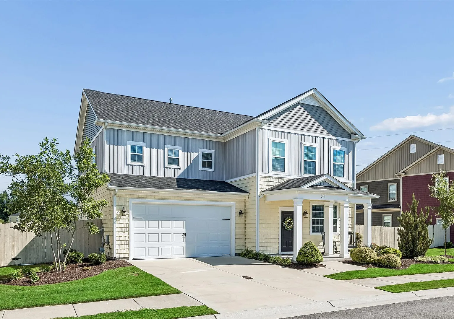 Almost NEW 5 bedroom home in Hickory Manor! Available 9/1 — Photo 2