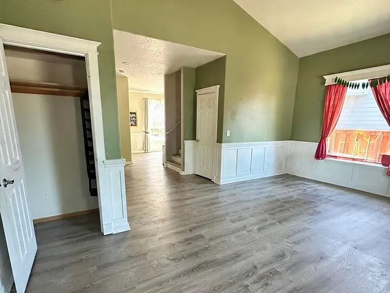 22196 SW Dewey Dr — Photo 3