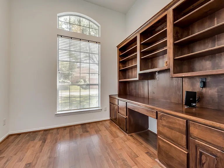3105 Mill Ridge Dr — Photo 6