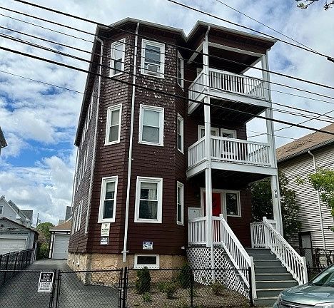 5th image of 98 Irving St Unit 2