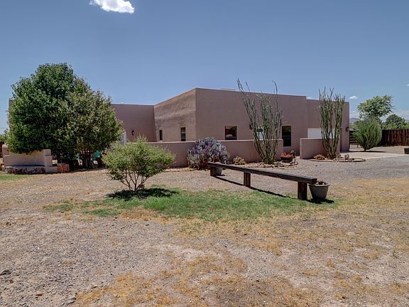 3rd image of 5733 Vanegas Dr