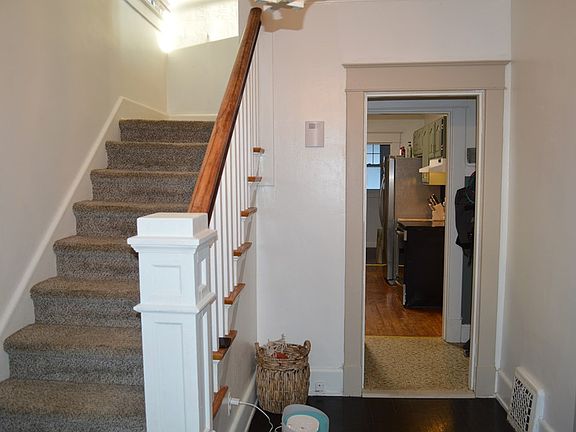 4th image of 1906 Kinneys Ln