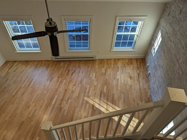 29 State St #3 — Photo 11