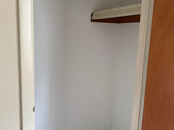 4th image of 5589 Rockwood Ct