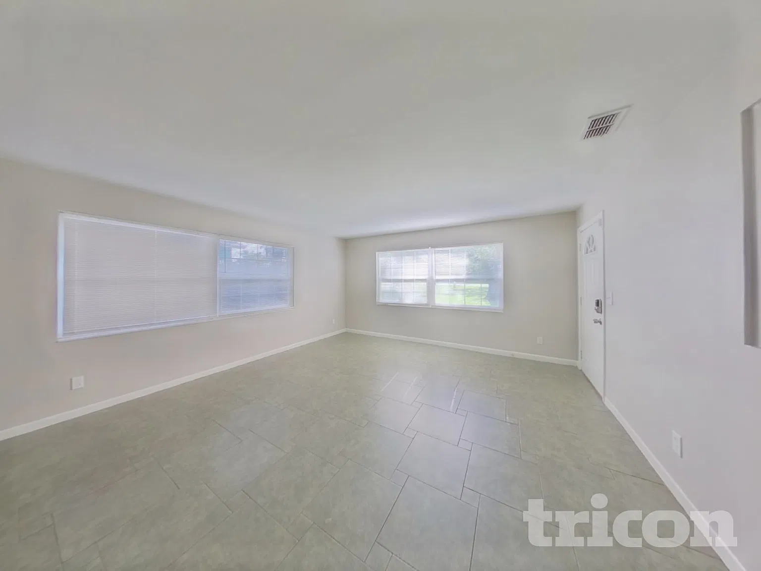 1732 N Old Coachman Road Clearwater FL — Photo 2