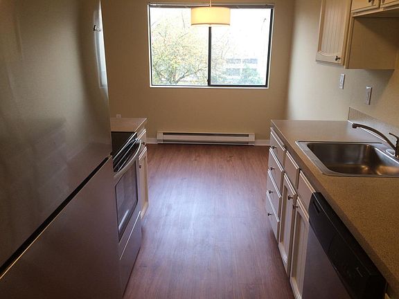 5th image of 7002 24th Ave NW APT 305