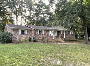 461 Trotters Cir, Estill Springs, TN 37330