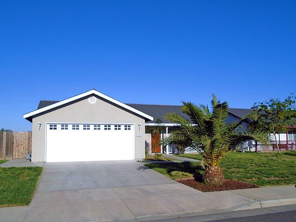 3rd image of 1960 S Wishon Ave